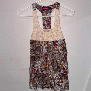 Beautiful Y2K top in XS